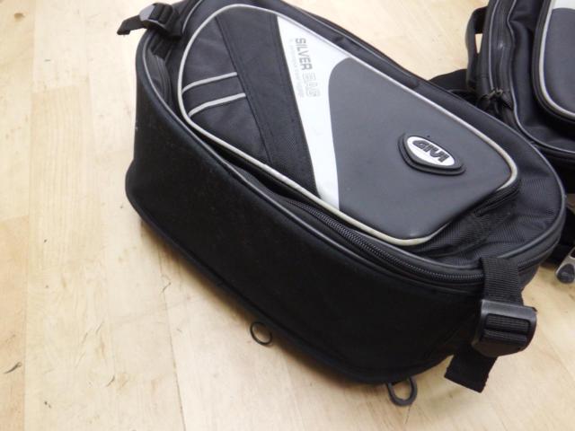 GIVI 可変式サイドバッグ SV201 容量:20-32L