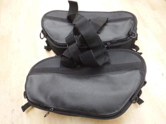 GIVI 可変式サイドバッグ SV201 容量:20-32L
