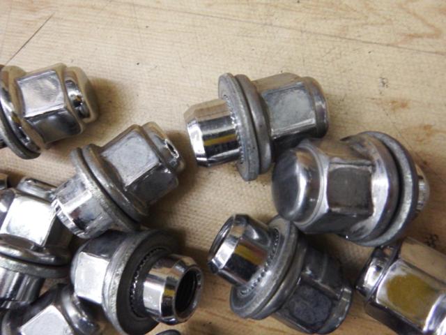 TOYOTA 純正平座ナット 20個 M12xP1.5 HEX21