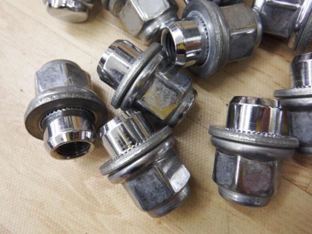 TOYOTA 純正平座ナット 20個 M12xP1.5 HEX21