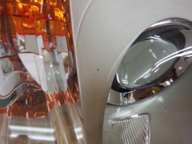 Unused, but there is some slight dirt inside the lens.
Left and right
HONDA
Genuine HID headlights
Inner: White
33101/33151-SL0-033ZB
NSX
NA1 / NA2
Late version