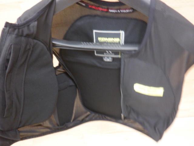 KOMINE
Body protection liner Best
Ladies size
