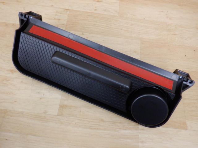 メーカー不明 ダッシュボードドリンクホルダートレイ ジムニー/ジムニーシエラ JB64W/JB74W