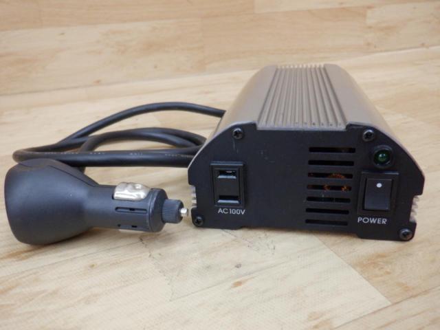 TOYOTA PORTABLE POWER OUTLET 入力12V/出力100V