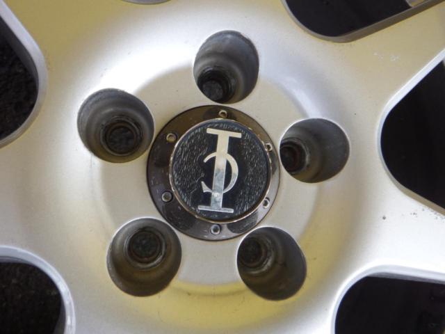 Unknown Manufacturer
7-spoke wheels
+ DUNLOP
WINTERMAXX03
