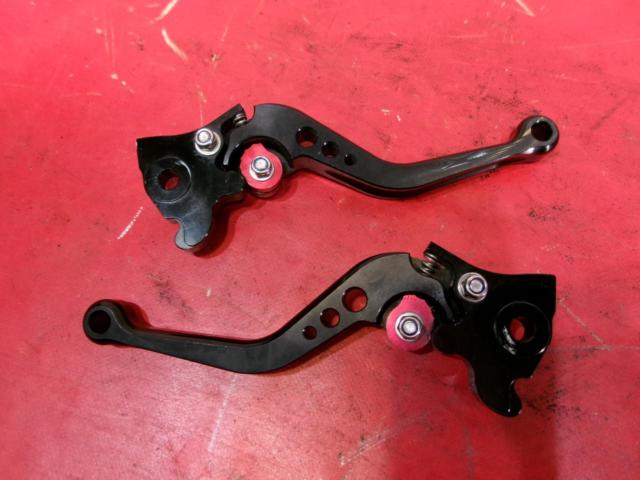 【メーカー不明】 ブレーキレバーセット ブラック/レッド 6段階調整 マジェスティS SG28J 14年から取り外し