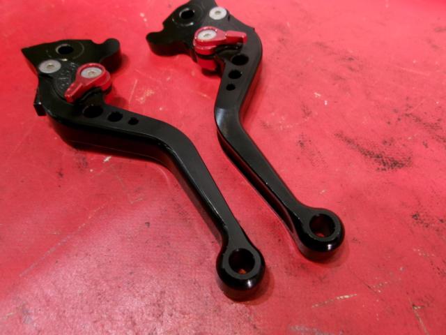 【メーカー不明】 ブレーキレバーセット ブラック/レッド 6段階調整 マジェスティS SG28J 14年から取り外し