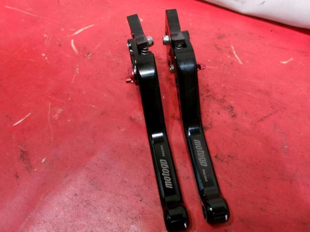 【メーカー不明】 ブレーキレバーセット ブラック/レッド 6段階調整 マジェスティS SG28J 14年から取り外し