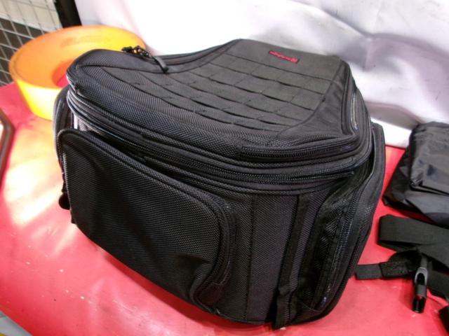 【HenlyBegins】シートバッグ DH-731 容量:13～26L
