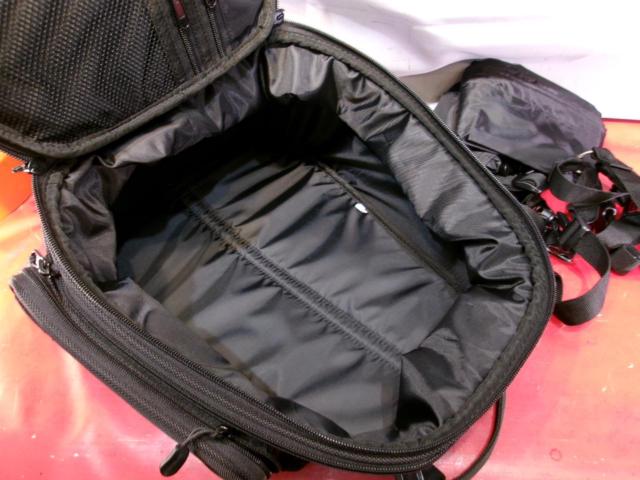 【HenlyBegins】シートバッグ DH-731 容量:13～26L