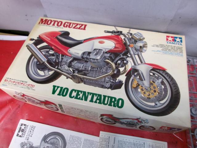 【TAMIYA(タミヤ)】 MOTO GUZZI V10 チェンタウロ 1/12オートバイシリーズ