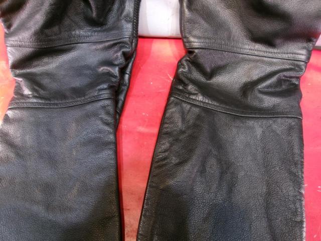 Size 34
SRAIMOTO
Leather pants
black