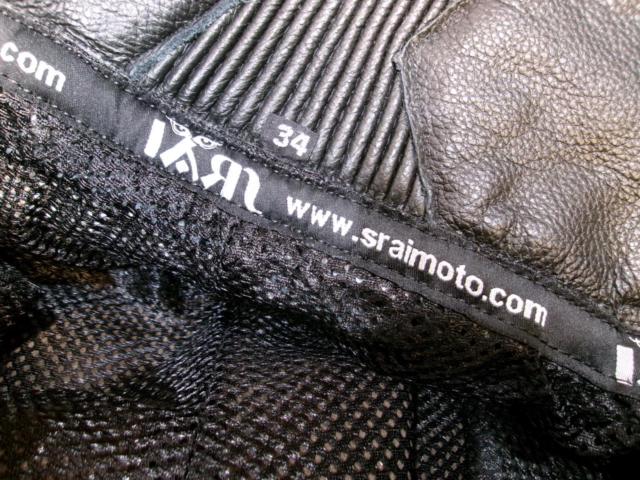 Size 34
SRAIMOTO
Leather pants
black