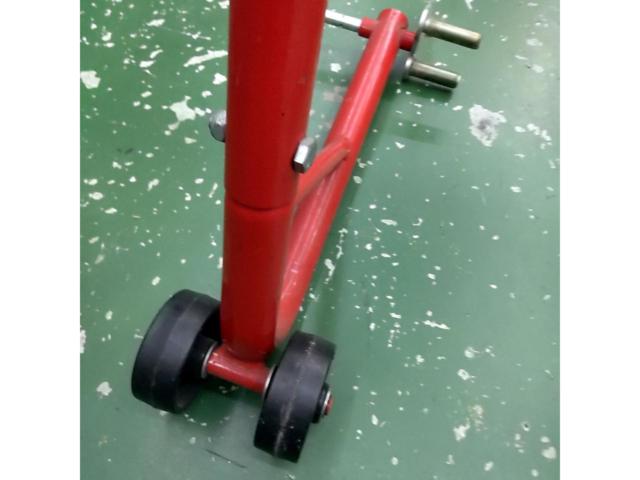 Unknown Manufacturer
Maintenance stand
