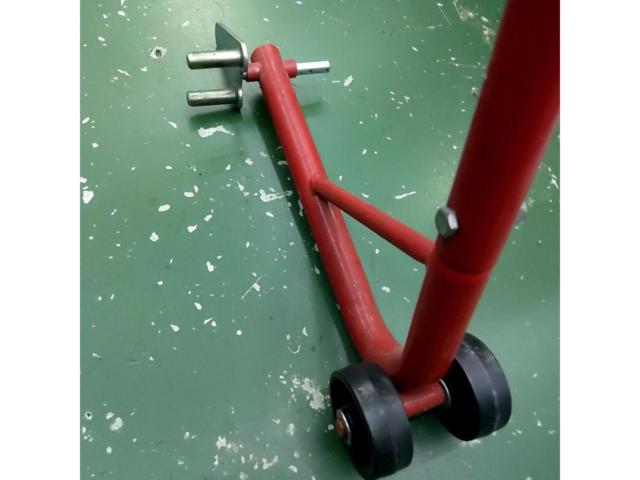 Unknown Manufacturer
Maintenance stand