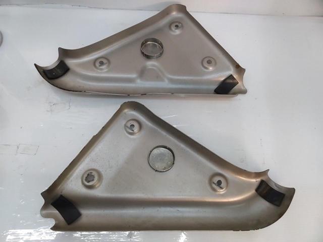 7HONDA マグナ250純正フレームカバー