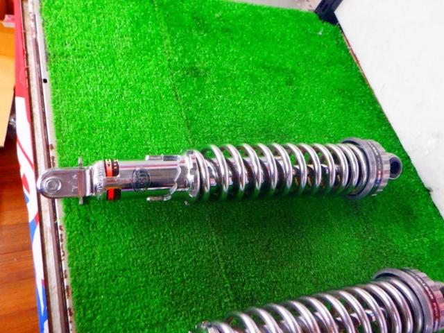 9HONDA 純正リアショック
