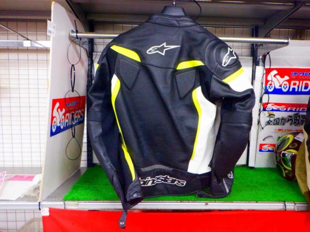ALPINESTARS
gp
plus
RV2
leather
jacket