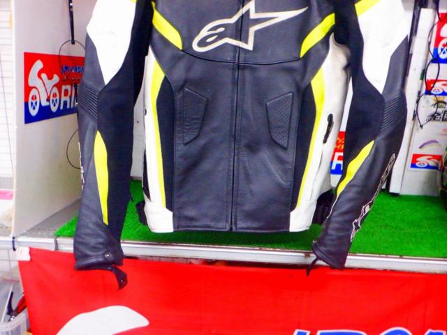 ALPINESTARS
gp
plus
RV2
leather
jacket