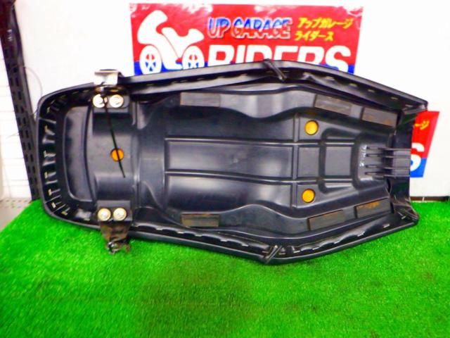 3SUZUKI 純正シート