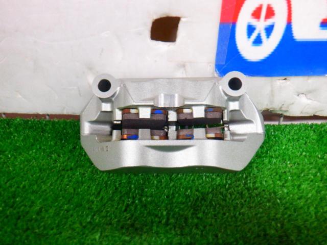 Brembo ラジアルキャリパー 100mm