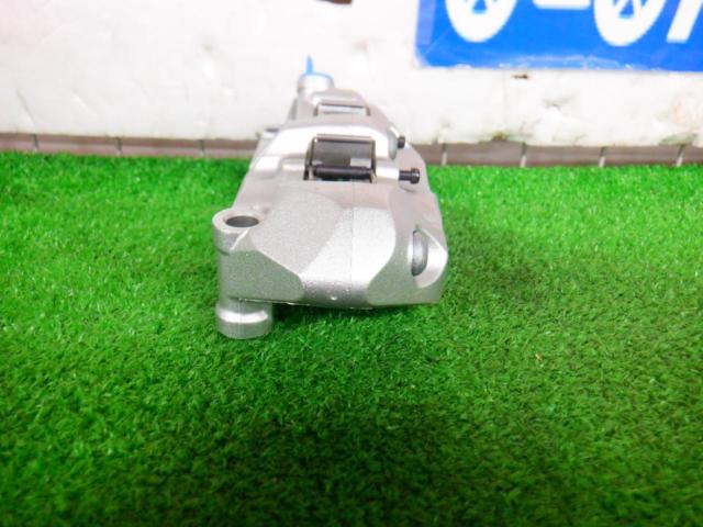 Brembo ラジアルキャリパー 100mm