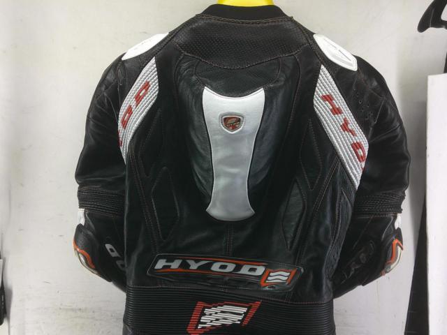 サイズ:MW HYOD(ヒョウドウ) レーシングレザースーツ