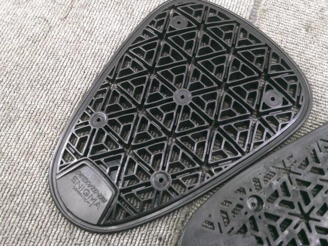 Size: Free
KOMINE (Komine)
Enigma G2
West protector