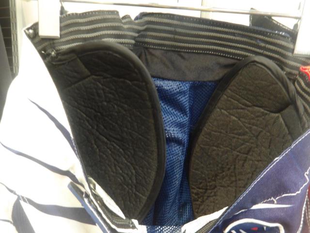 サイズADULT32 TroyLeeDesigns オフロードパンツ 腰パッド有 ※左膝破れ有