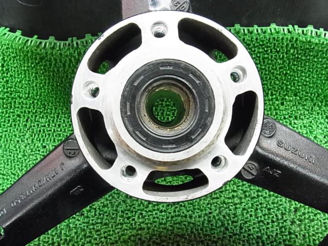 Genuine Suzuki wheels
For GSX-R1000