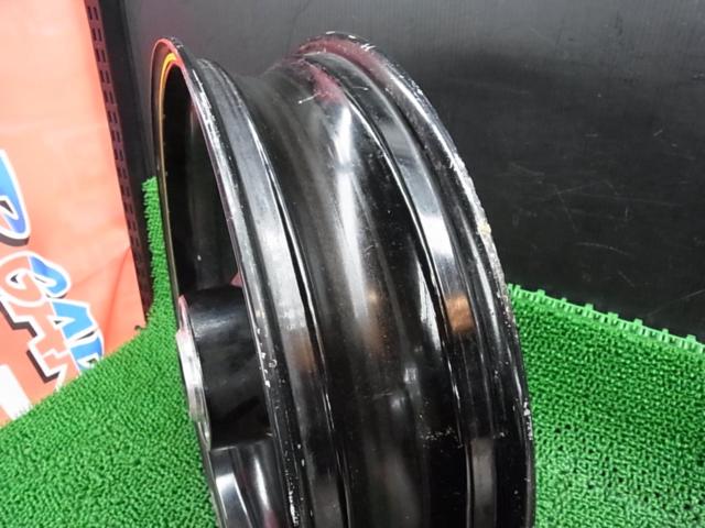 Genuine Suzuki wheels
For GSX-R1000