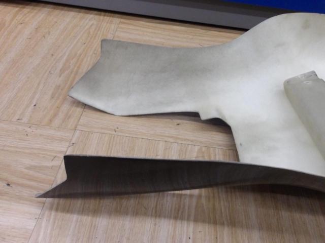 Unknown Manufacturer
Seat cowl (FRP)
NSR50 late model parts removed