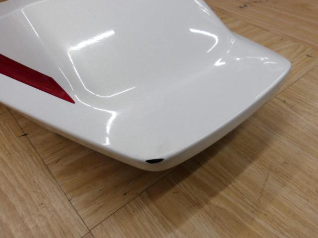 Genuine Honda tail cowl
CB1300SB (SC54
(Around 2006)