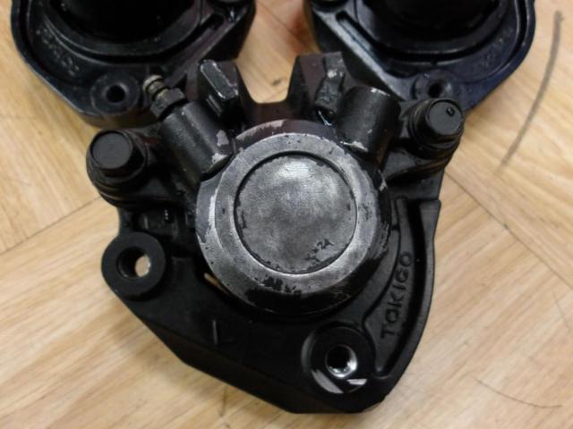 Unknown Manufacturer
3-point caliper