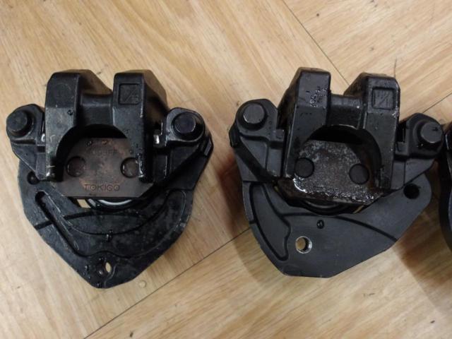 Unknown Manufacturer
3-point caliper