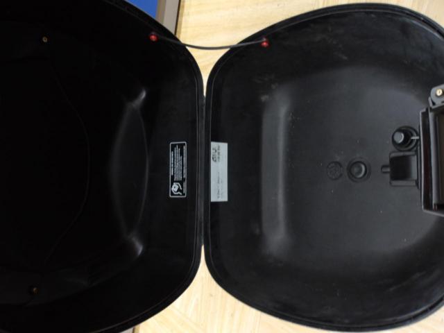 【GIVI】リアボックス 汎用