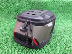 SW-MOTECH
Tank bag
With attachment