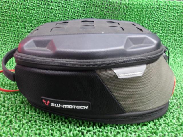 SW-MOTECH
Tank bag
With attachment