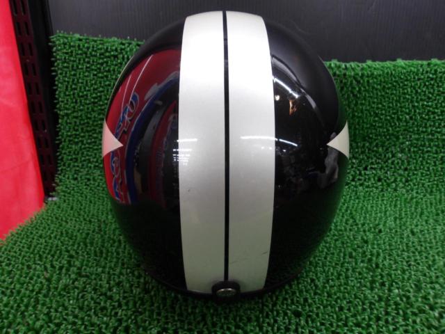 Unknown Manufacturer
Jet helmet
Features a quick-release chin strap.