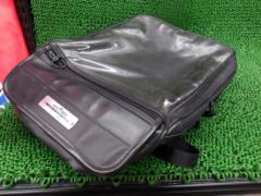 [MOTO
FIZZ Tank Bag
Belt attachment type
