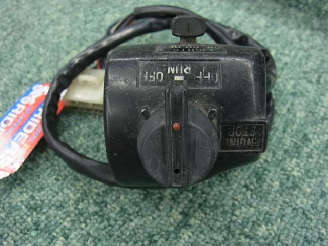 ワケアリ RZ250(4L3) 純正 右側スイッチボックス