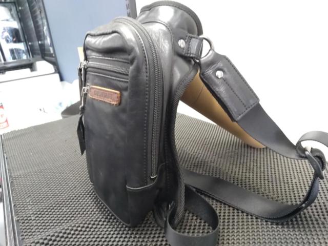 【KUSHITANI】 2ウェイレッグバッグ II ブラック K-3578