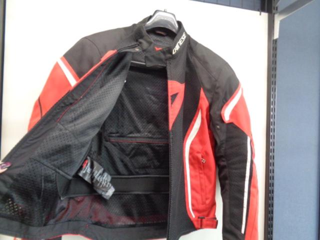 【DAINESE】メッシュジャケット ブラック/レッド サイズ:48