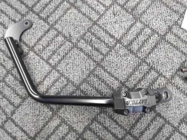 【DAYTONA】 パイプエンジンガード MT-07/ABS(’14～’21)、XSR700(’18～’23) 品番:96138
