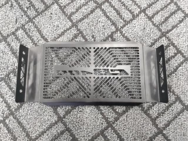 [Manufacturer unknown]
CB400SF
Radiator guard