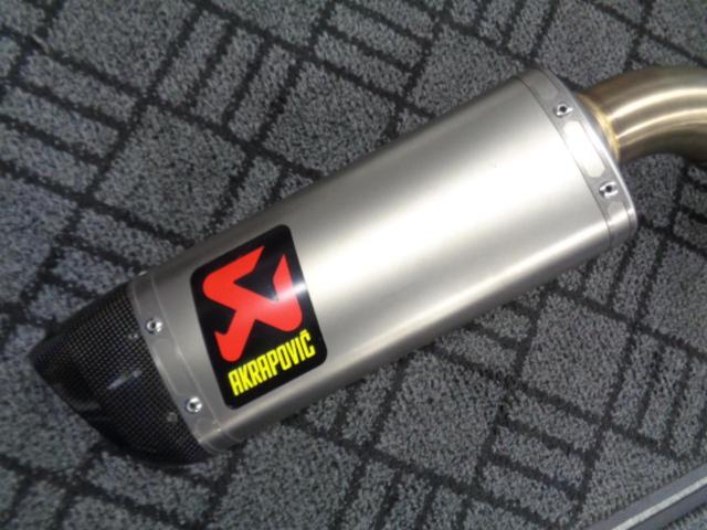 アクラポビッチ(AKRAPOVIC) フルエキゾースト EC ECE MT-09(’21-’23) レーシングラインマフラー チタン S-Y9R11-HAPT