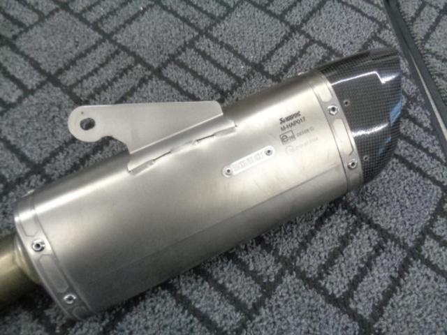 アクラポビッチ(AKRAPOVIC) フルエキゾースト EC ECE MT-09(’21-’23) レーシングラインマフラー チタン S-Y9R11-HAPT