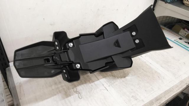 3YAMAHA リアフェンダー
