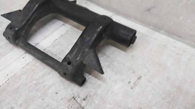 2HONDA
Engine hanger mount