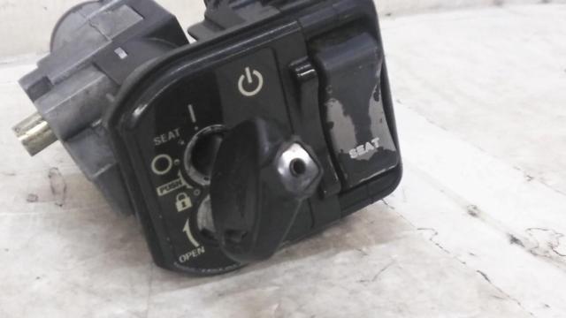 2HONDA
Key cylinder